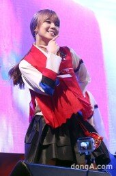 [동아포토]‘무한도전 응원팀’ 리지, 광화문서 승리의 브이~