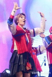 [동아포토]리지 ‘무한도전 응원단 댄스~’