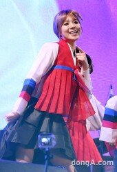 [동아포토]리지 ‘태극전사들 보고있죠?’