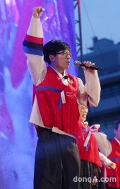 [동아포토]유재석 ‘유느님도 점핑점핑!’