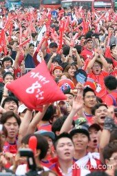 [동아포토]대한민국 8강 가자!