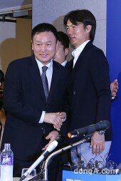 [동아포토]홍명보 감독 사퇴 이어 허정무 부회장도 사퇴