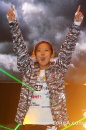 [동아포토]로드FC 첫 데뷔.. 송가연, 승리는 나의 것