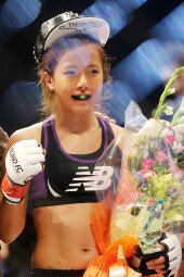 [동아포토]미녀 파이터 송가연, 마우스 피스 써도 깜찍해~