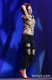 [동아포토]티아라 은정 ‘10kg 감량 후 전신망사?’