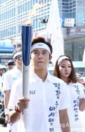 [동아포토]제국의아이들 동준 ‘긴장을 감출 수 없는 눈빛!’