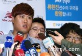 [동아포토]류현진 귀국 ‘돌아온 코리안몬스터’
