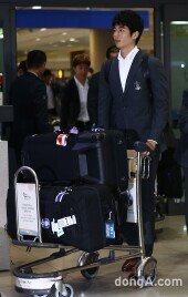 [동아포토]기성용 ‘여보 나 왔어’