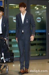 [동아포토]‘선방쇼’ 김진현, 골문 지킨 든든한 9등신