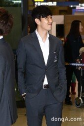 [동아포토]손흥민 ‘이젠 웃어도 되죠?’