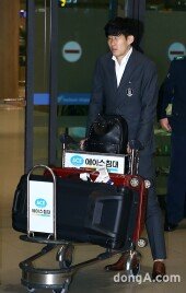 [동아포토]손흥민 ‘플래시 세례 아이쿠 눈부셔!’