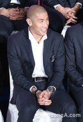 [동아포토]차두리 ‘이거 쑥스럽구만~’