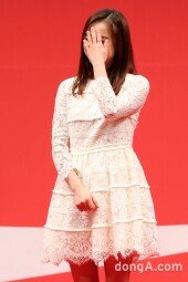 [동아포토]손연재 수줍은 소녀처럼
