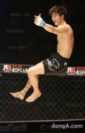 [동아포토]‘로드FC’ 조영승 난 조르기왕~