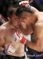 [동아포토]‘로드FC’ 이둘희, 파이터의 눈빛