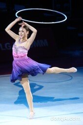 [동아포토]손연재 ‘한마리 새처럼~’