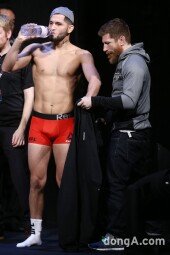 [동아포토]조지 마스비달 ‘물 먼저 마시면 안되겠니?’