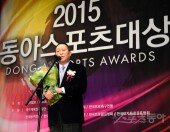 [포토] 특별상 수상한 김인식 감독의 소감