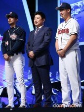 [동아포토]두산의 목표는 ‘2016도 우승!’