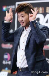 [동아포토]권아솔, 파이터의 반전 매력.. 귀요미