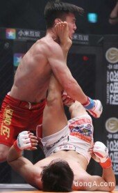 [동아포토]최무송, 비장의 발차기