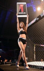 로드걸 임지우 ‘이기적인 각선미’