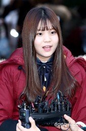 [동아포토]여자친구 엄지 '건강해지고 있어요~'