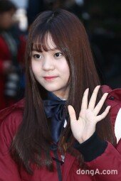 [동아포토]여자친구 엄지 '건강 되찾고 있어요~'