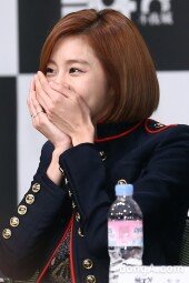 [동아포토]유이 '남자친구 이상윤 질문에 당황'