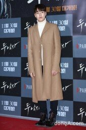 [동아포토]이현우 '소년과 남자사이'