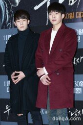 [동아포토]인피니트 성규-성열 '인피니트도 '두 남자'를 응원합니다'