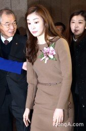 [동아포토]김연아 '쏟아지는 관심에 놀란 피겨여왕'