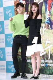 [동아포토]김동준-이영은 '이 조합 신선해'