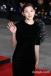 [동아포토]박소담 '붉은 입술이 포인트~'