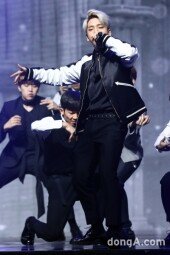 [동아포토]B1A4 바로 '감성적인 랩'