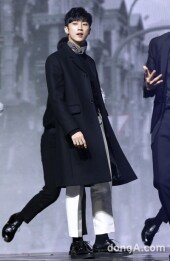 [동아포토]B1A4 진영 '비주얼이 열일합니다'