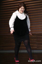[동아포토]이국주 '발걸은은 가볍게~'
