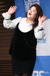 [동아포토]이국주 '깜짝 놀라실걸요?'