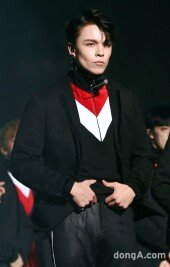 [동아포토]세븐틴 버논 '참 잘생겼다'