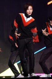 [동아포토]세븐틴 정한 '눈에 띄는 변신'