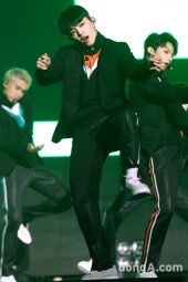 [동아포토]세븐틴 에스쿱스 '여심 겨냥한 눈빛'