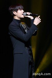 [동아포토]SS301 김규종 '감성적인 무대'