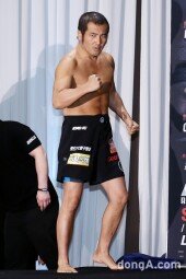 [동아포토]김보성 '로드FC 데뷔 준비완료!'