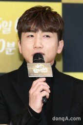 [동아포토]'골든탬버린' 유세윤, "귀찮을 가치가 프로그램"