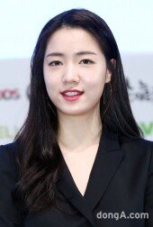 [동아포토]류화영 '빠질 것 같은 눈망울'