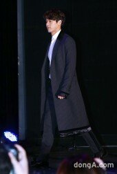 [동아포토]현빈 '열애 인정 후 첫 공식석상'