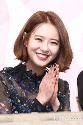 [동아포토]고아라 '최상 업무환경에 미소가 절로 나와'