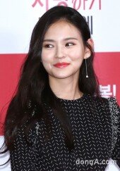 [동아포토]김윤혜 '매력적인 고양이 미소'