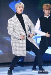 [동아포토]B1A4 바로 '카리스마 넘치는 무대'