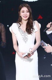 [동아포토]'슈퍼모델 대상' 최유솔, 붉어진 눈시울